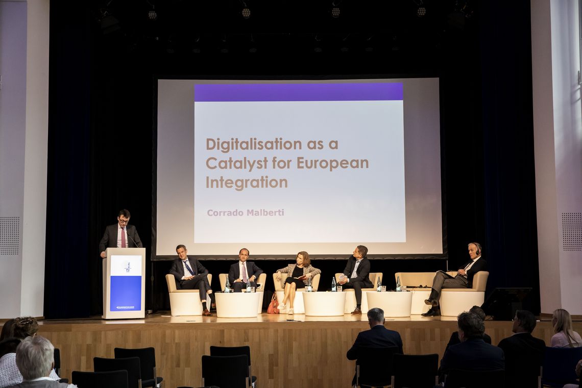 Bild von der Tagung "Die europäische Integration im Lichte des Gesellschaftsrechts und der Digitalisierung“  am 8. Juni 2022 in Freiburg
